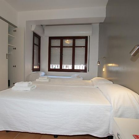 Hostal Ripoll Ibiza Exteriör bild